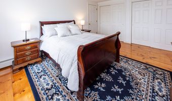 379 Bay View Dr, Bar Harbor, ME 04609