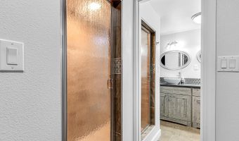3117 DOUGLAS St, Cheyenne, WY 82009