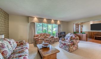 876 NE Falcon Dr, Abingdon, VA 24210