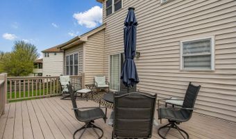 3 BLACKWOLF Ct, Algonquin, IL 60102