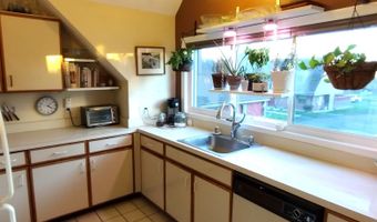 69 Montoya Dr 69, Branford, CT 06405