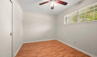 8067 Queenswood Ct, Baton Rouge, LA 70806