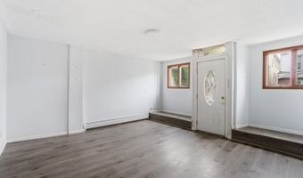 13 Cottage St, Bayonne, NJ 07002