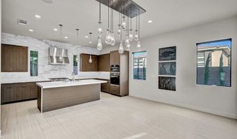 68 Grey Feather Dr, Las Vegas, NV 89135
