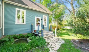 215 N Cedar St, Allegan, MI 49010