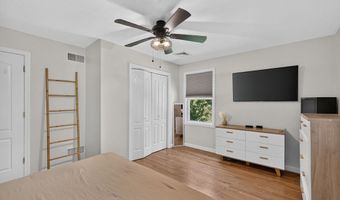9 Broadview Ave, Berkley, MA 02779