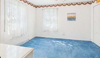 2111 Angie Ln, Anderson, IN 46017