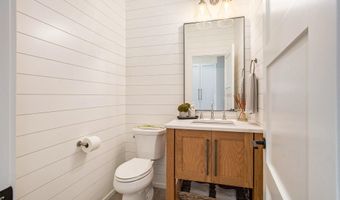 7314 Schoolhouse Dr SE, Ada, MI 49301