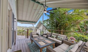 1461 Aunauna St, Kailua, HI 96734