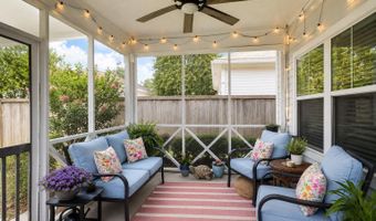 13056 Holly Springs Ave, Biloxi, MS 39532