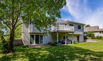 4518 Hemingway Dr, Ames, IA 50014