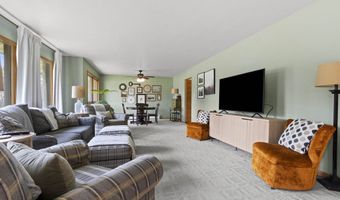 325 W GREENFIELD Ave, Algoma, WI 54201