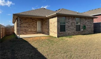 6000 NW Meade St, Bentonville, AR 72713