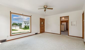 717 3rd Ave SE, Dyersville, IA 52040