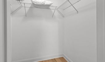 225 4th St, Beach Haven, NJ 08008