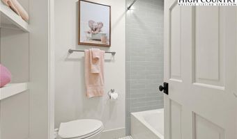 870 Clubhouse Dr A2, Banner Elk, NC 28604