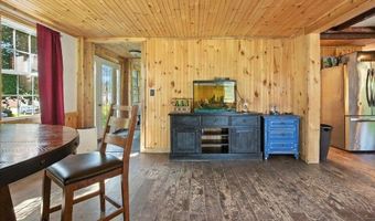 817 Riverside Dr, Augusta, ME 04330