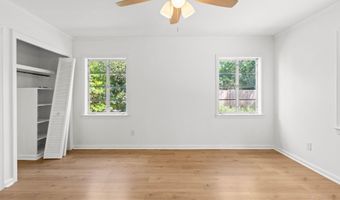 402 E Poplar St, Atmore, AL 36502
