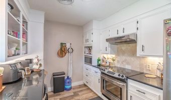 5274 Meadowick Ln, Abilene, TX 79606