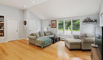 104 Sloop Creek Rd, Bayville, NJ 08721