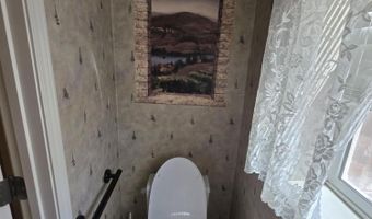 155 Hazelnut Dr, Fernley, NV 89408