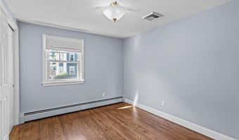 66 Mawney St, East Greenwich, RI 02818