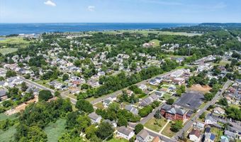 248 Church St, Belford, NJ 07718