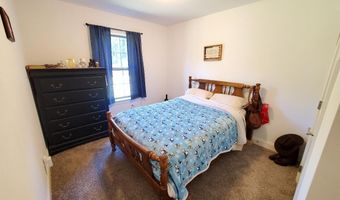 21 Pioneer Way, Aurora, ME 04408