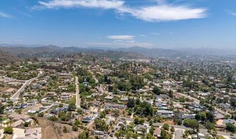 1561 Conway Dr, Escondido, CA 92027