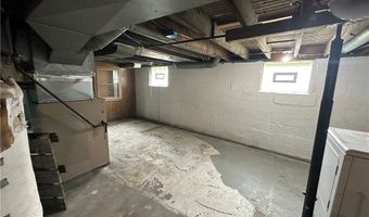 912 E 13th St, Ashtabula, OH 44004