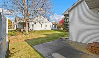 3302 E FALLCREEK Ln, Appleton, WI 54913