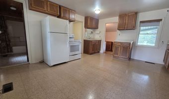 22545 Pratt, Armada, MI 48005