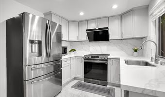 1025 Holly Ave 9, Arcadia, CA 91007