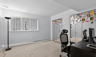 126 W 33RD St 3, Bayonne, NJ 07002
