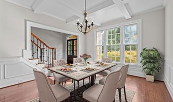 3005 Canopy Woods Dr, Apex, NC 27539