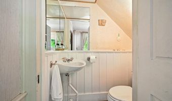 43 Green St, Augusta, ME 04330