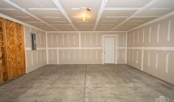 1389 N Gregg Dr, Albany, IN 47320