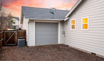 20382 Penhollow Ln, Bend, OR 97702