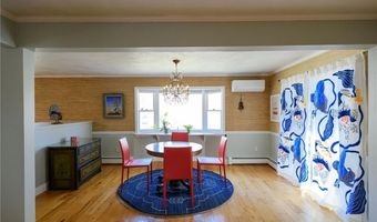 21 Carpenter Ave, Barrington, RI 02806
