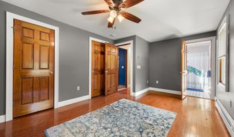 52 Thornridge Dr, Colchester, CT 06415