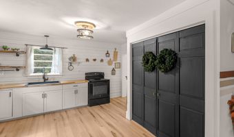165 Crowder St, Barnesville, GA 30204