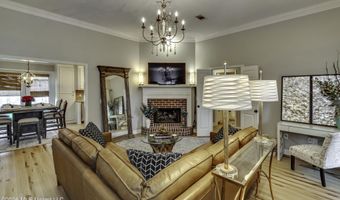 317 Greensboro Dr, Brandon, MS 39047