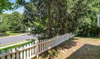 21565 CENTER POINT Cir, Ashburn, VA 20147