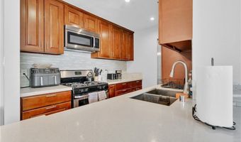 5700 Etiwanda Ave 252, Los Angeles, CA 91356