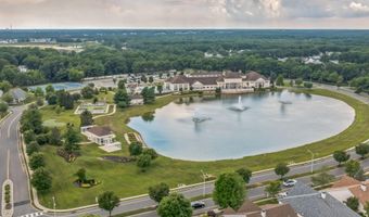 19 Fountain View Dr, Barnegat, NJ 08005