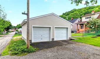 101 Ambridge Ave, Ambridge, PA 15003