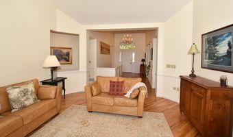 4 Lower Heatherwood, Cromwell, CT 06416