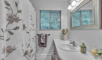 1558 1560 W Jones Dr SW, Ann Arbor, MI 48105