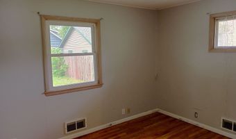 930 WASHINGTON St, Wisconsin Rapids, WI 54494