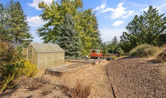 585 Nyla Ln, Ashland, OR 97520